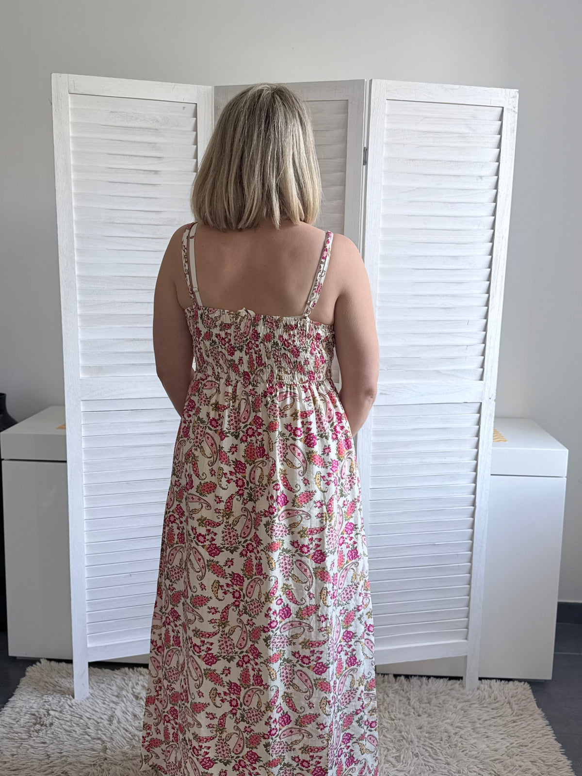 Robe NINE