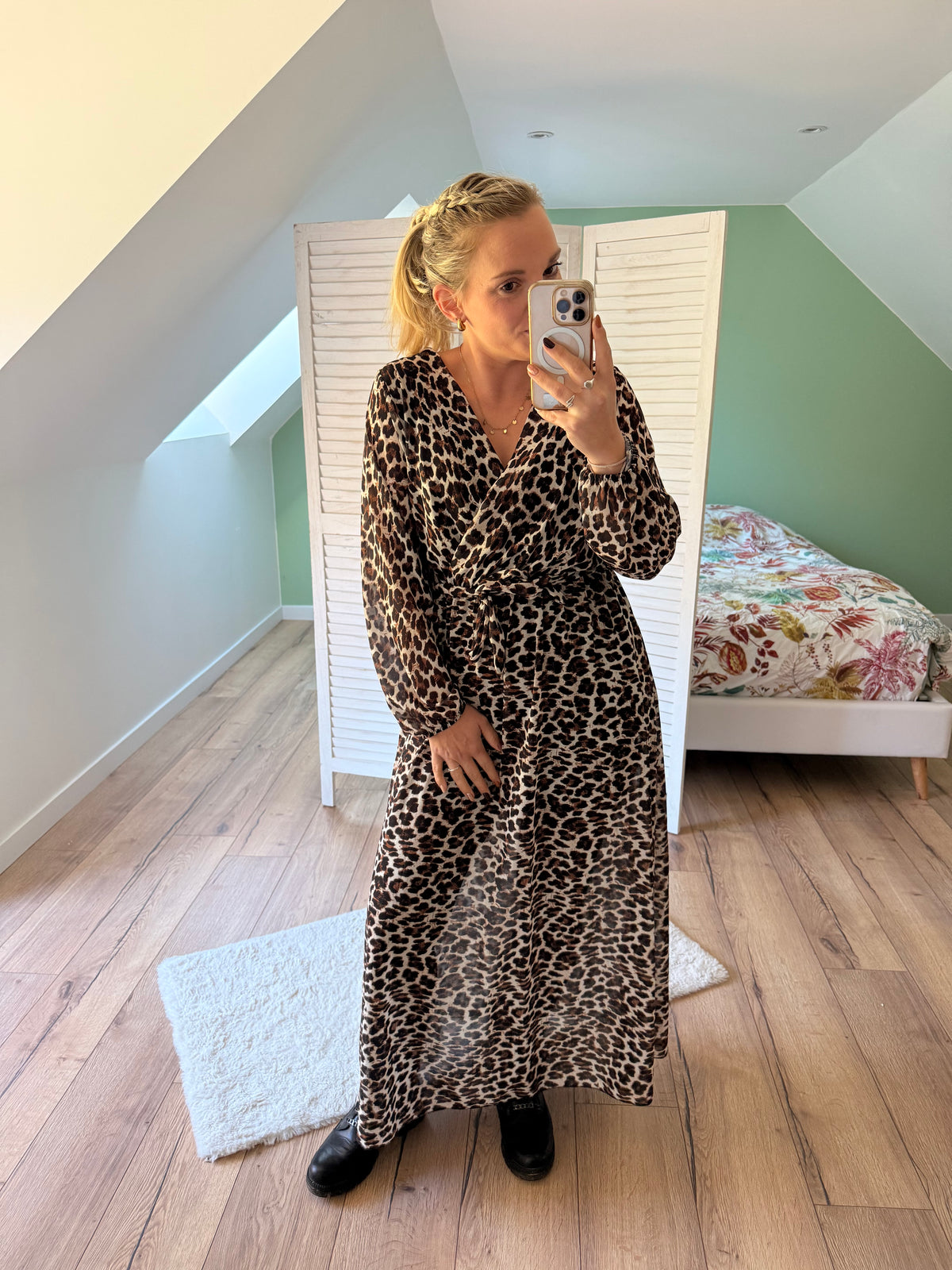 Robe MIA