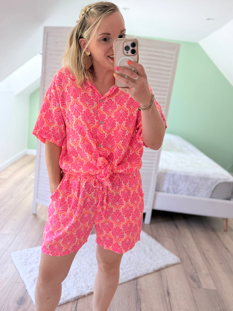 Short DELPHINE