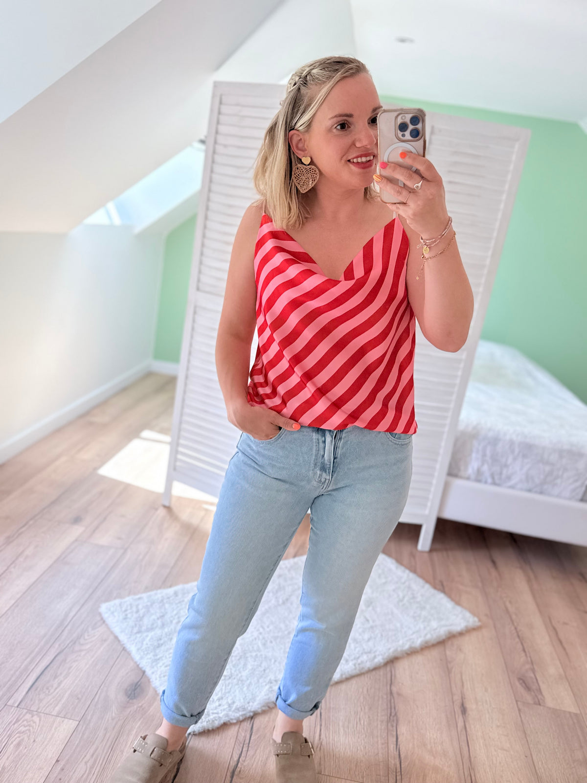 Top SATIN